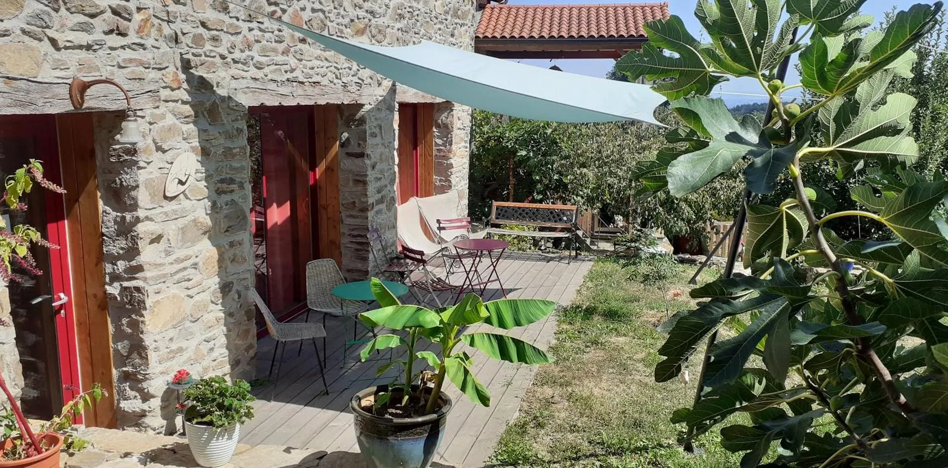 Chaussan Les Hirondelles Du Baudoy B&B